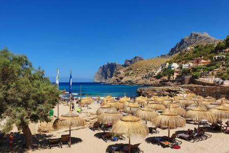 Gorgeous Renovated Cala Sant Vicenc Beach Villa Кала-Сан-Висенте Экстерьер фото