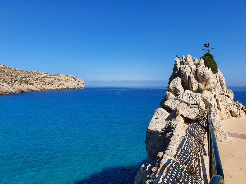 Gorgeous Renovated Cala Sant Vicenc Beach Villa Кала-Сан-Висенте Экстерьер фото
